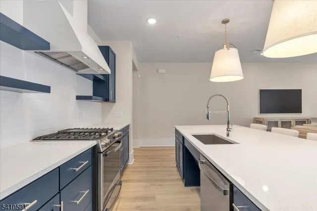 $699,000 | 165 Jasmine Drive, Unit 613, Warren, NJ 07059