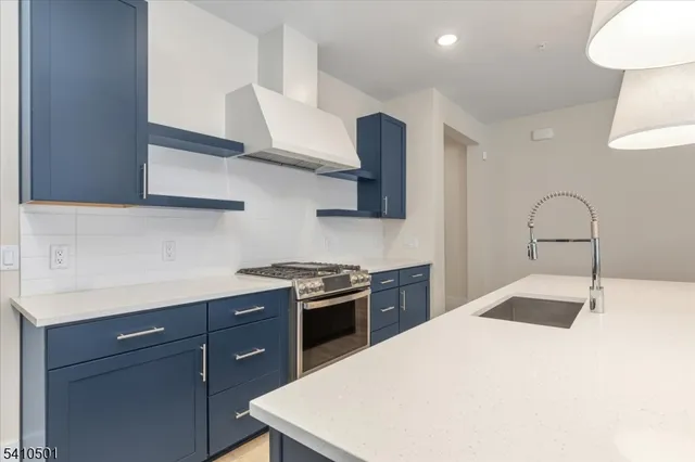 $699,000 | 165 Jasmine Drive, Unit 613, Warren, NJ 07059