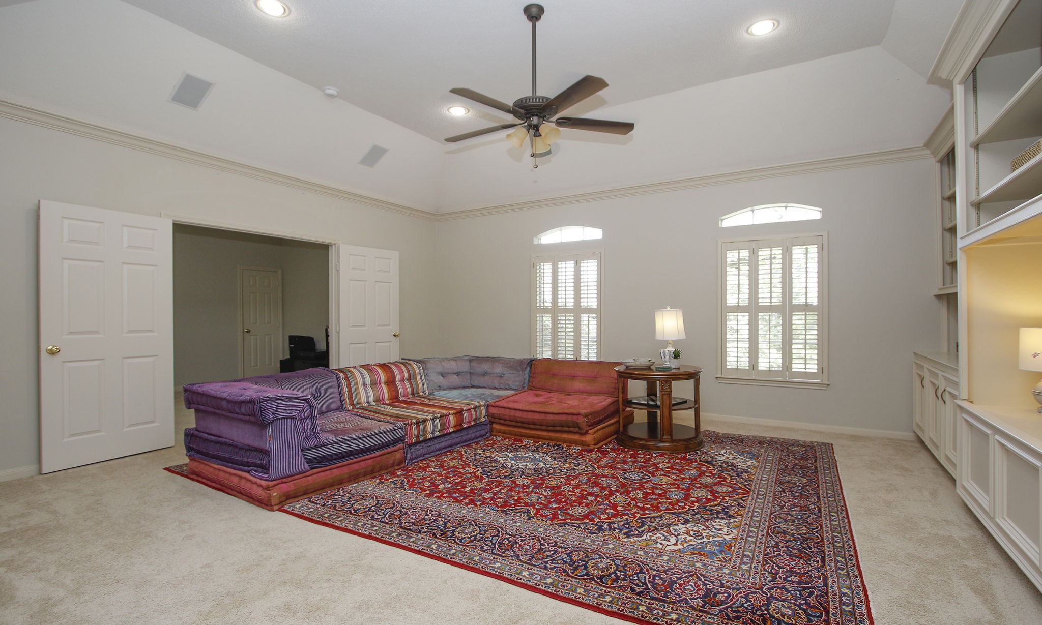 15923 Harwick Drive Spring, TX 77379 - Photo 30 of 50 Whether it's movie marathons, holiday gatherings, a pool table, or a teen retreat, this spacious 2nd floor game room at the top of the stairs, gives everyone room to spread out and enjoy their own space.