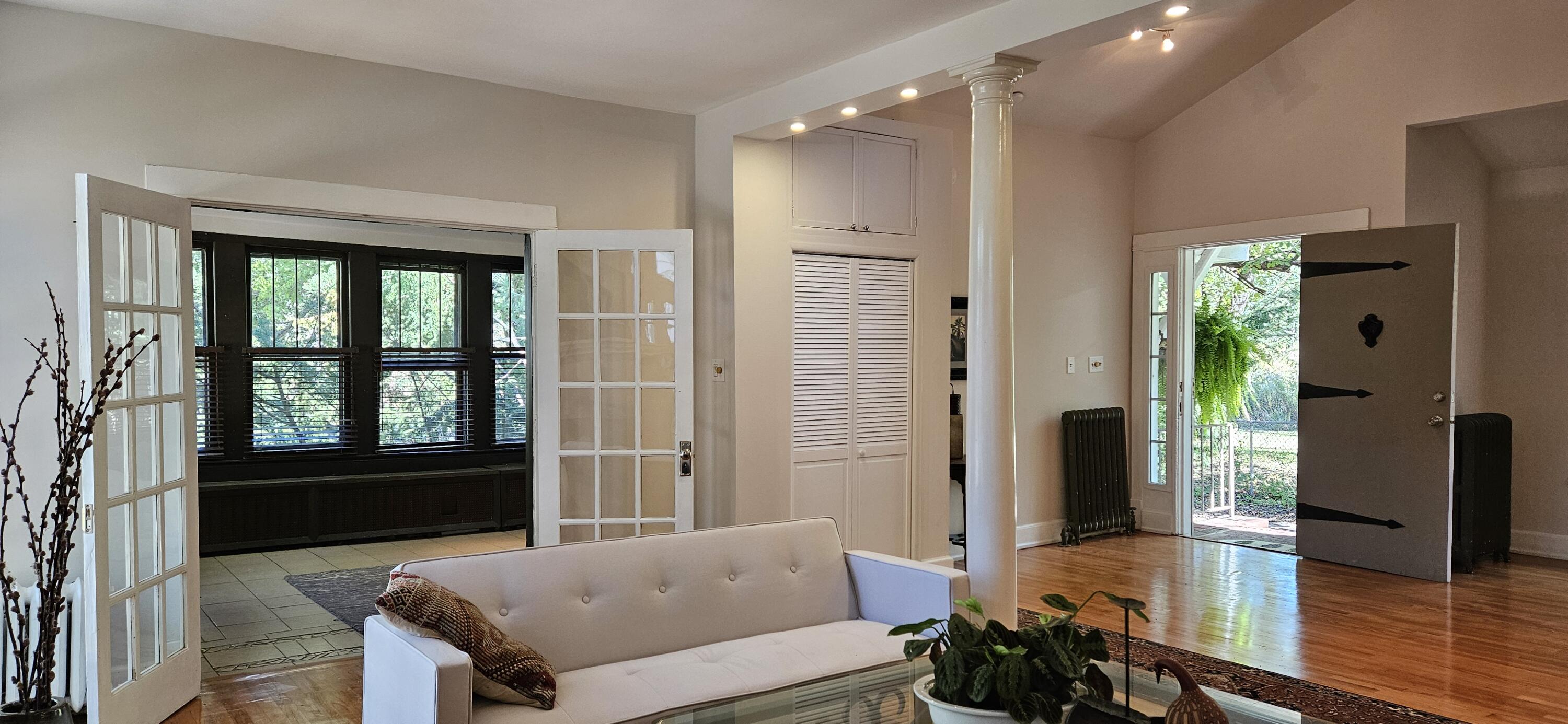 6225 Forest Avenue Gary, IN 46403 - Photo 8 of 144 3000x1386