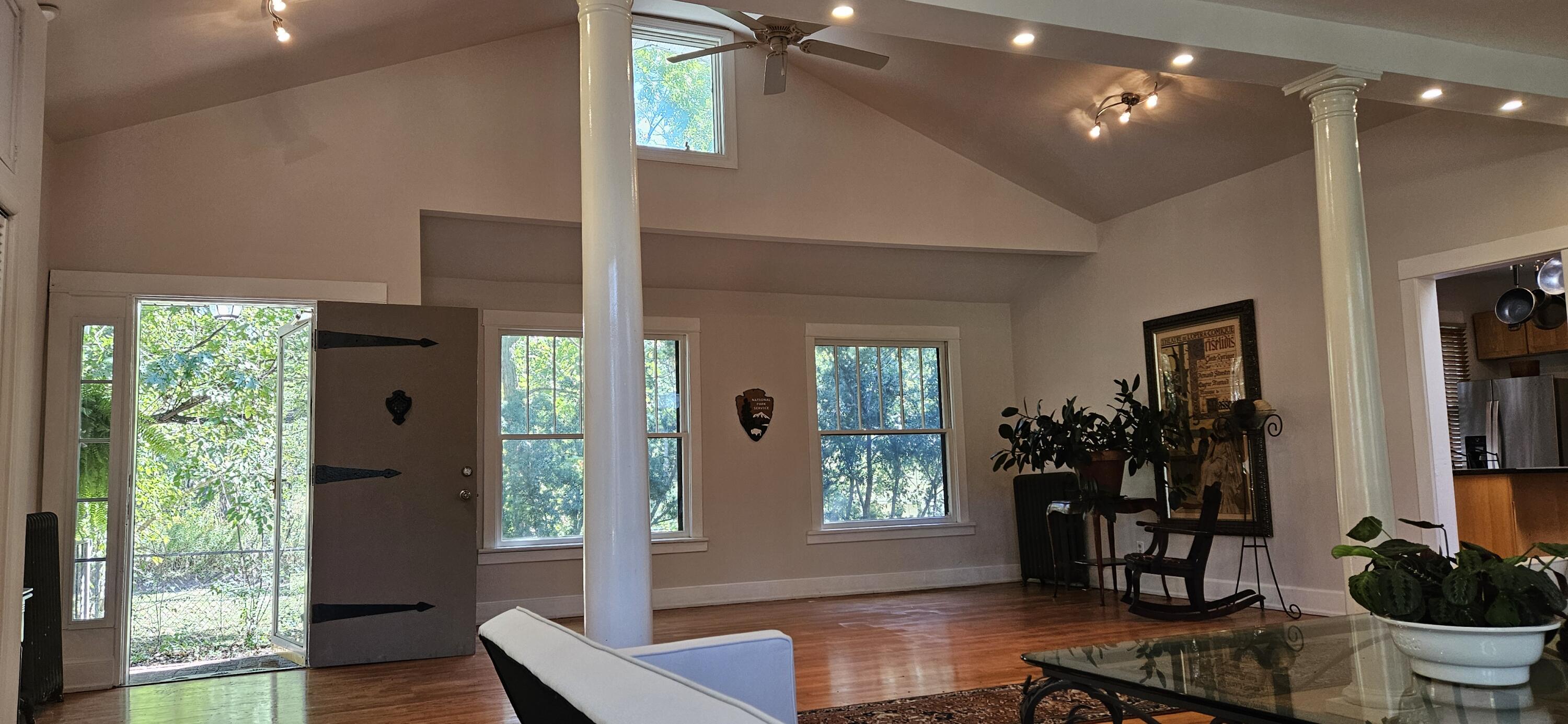 6225 Forest Avenue Gary, IN 46403 - Photo 9 of 144 3000x1386