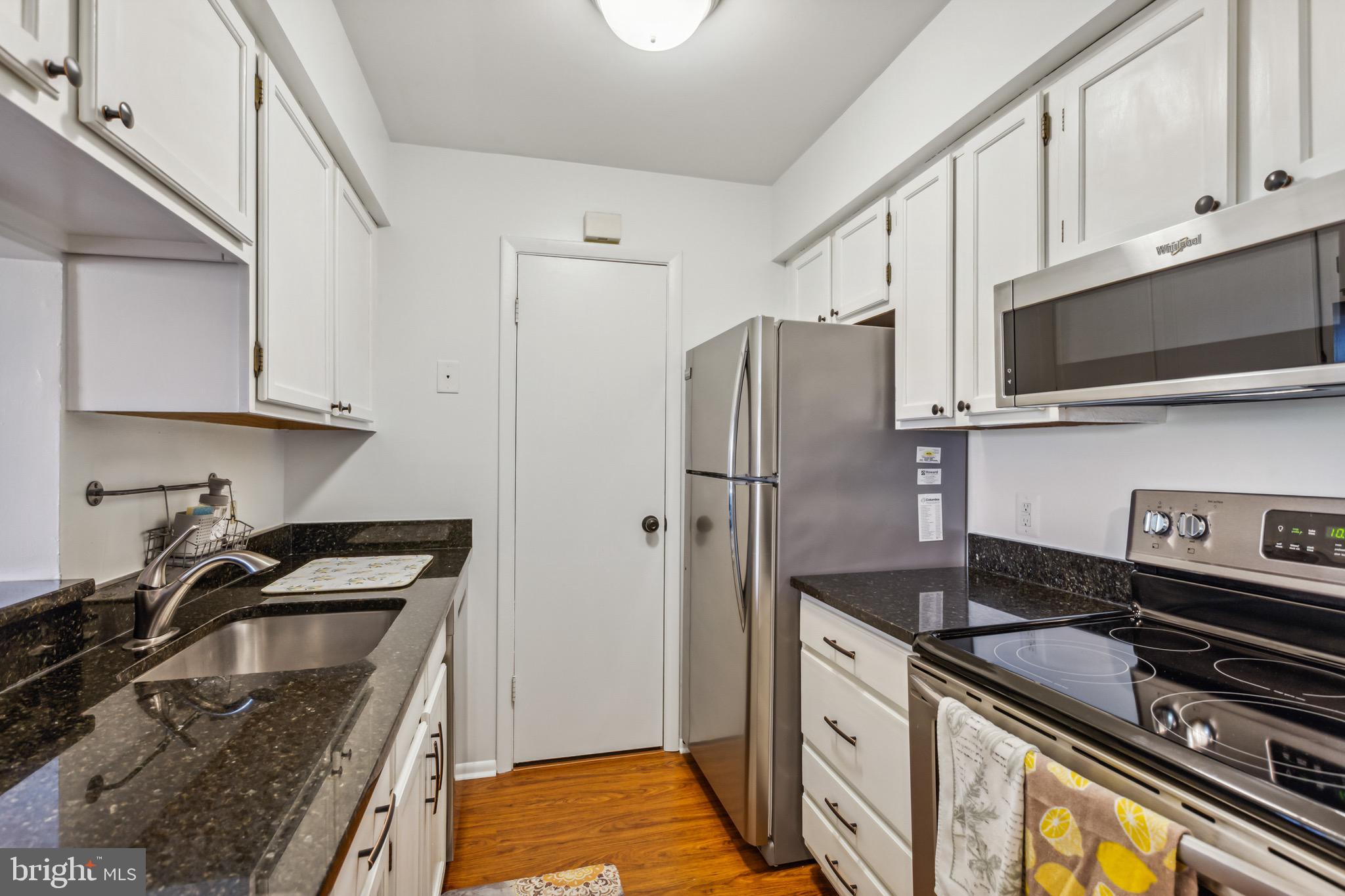 5355 Smooth Meadow Way, Unit 5 Columbia, MD 21044 - Photo 11 of 30 Galley Kitchen