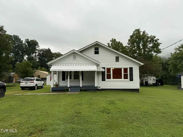 $184,500 | 602 West 2nd Avenue, Big Stone Gap, VA 24219
