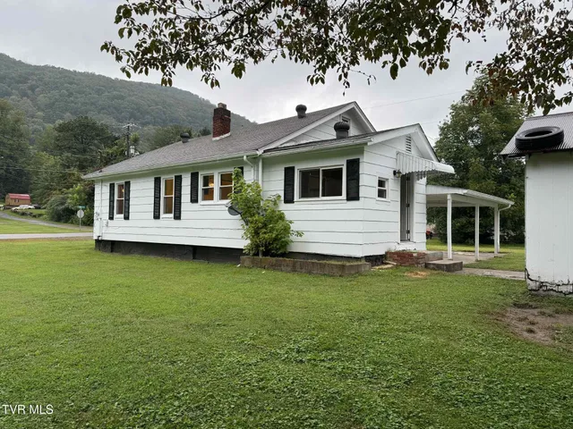 $184,500 | 602 West 2nd Avenue, Big Stone Gap, VA 24219