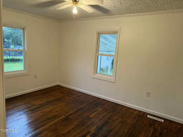 $184,500 | 602 West 2nd Avenue, Big Stone Gap, VA 24219