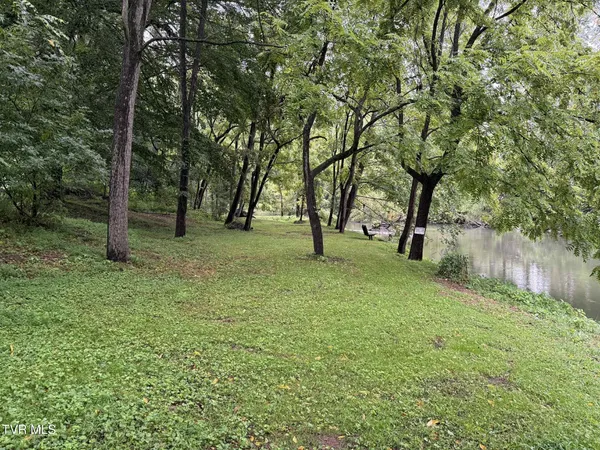 $174,900 | 602 West 2nd Avenue, Big Stone Gap, VA 24219
