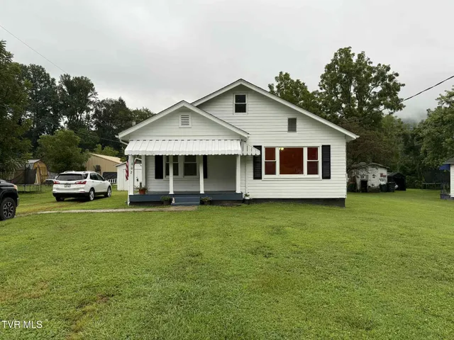 $184,500 | 602 West 2nd Avenue, Big Stone Gap, VA 24219