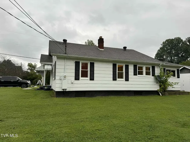 $184,500 | 602 West 2nd Avenue, Big Stone Gap, VA 24219