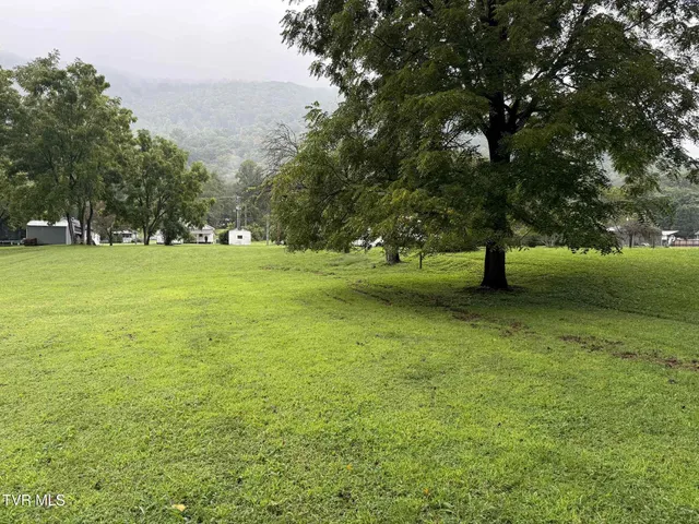 $184,500 | 602 West 2nd Avenue, Big Stone Gap, VA 24219