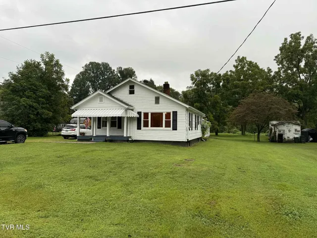 $184,500 | 602 West 2nd Avenue, Big Stone Gap, VA 24219