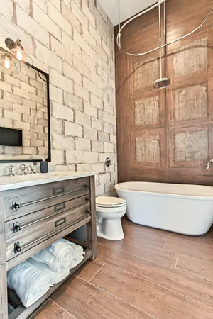 $4,500 | 1955 Northeast 4th Street, Unit 1, Deerfield Beach, FL 33441