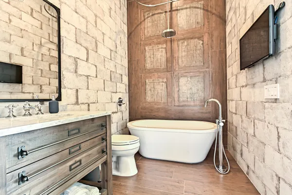 $4,500 | 1955 Northeast 4th Street, Unit 1, Deerfield Beach, FL 33441