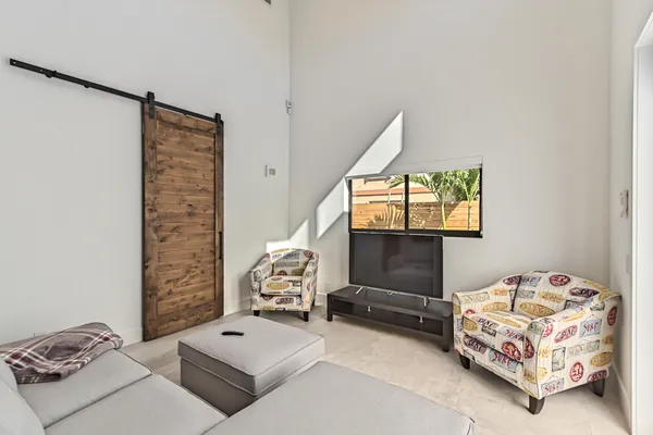 $4,500 | 1955 Northeast 4th Street, Unit 1, Deerfield Beach, FL 33441