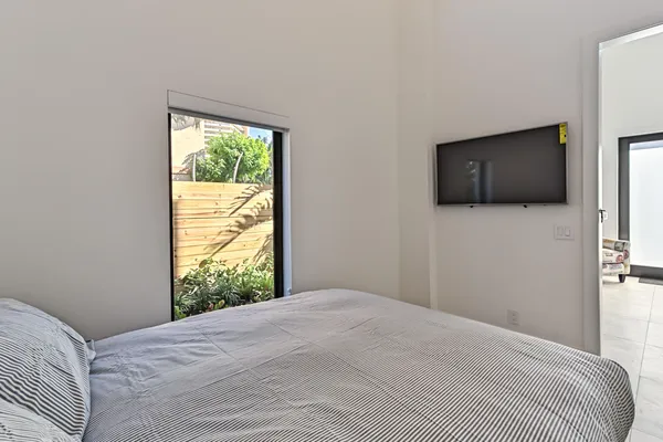 $4,500 | 1955 Northeast 4th Street, Unit 1, Deerfield Beach, FL 33441