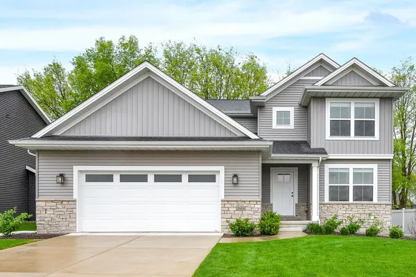 $379,000 | 2902 Steppe Lane, Bloomington, IL 61705