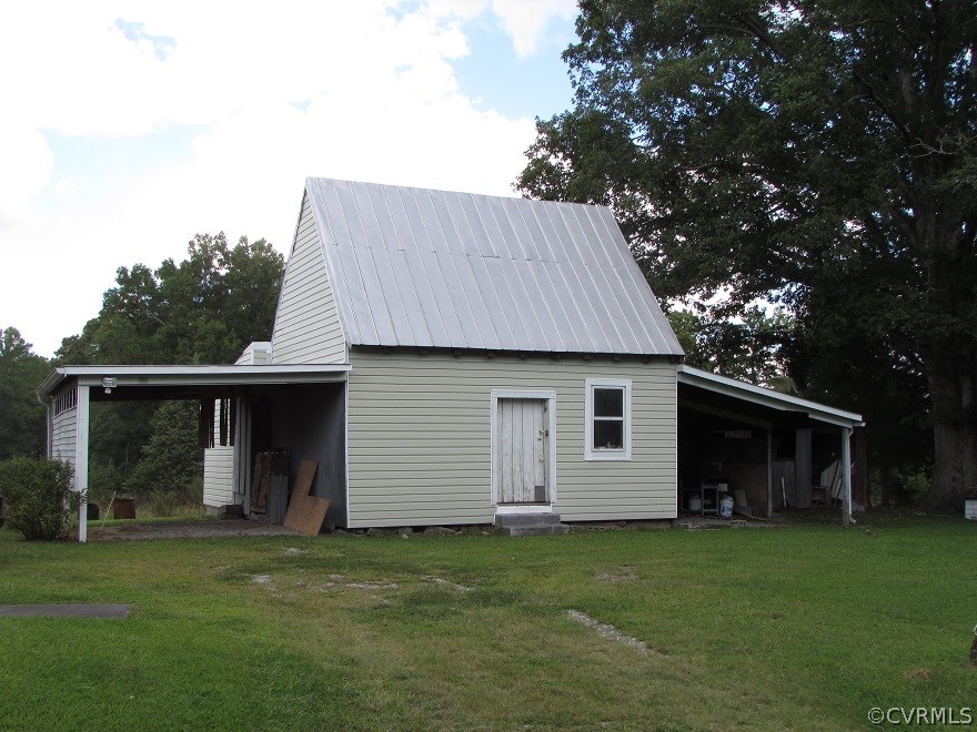 2700 Sunny Side Road Saxe, VA 23967 - Photo 3 of 25 Gallery Image 3