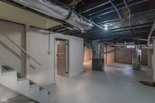 $305,000 | 59 East Greencastle Road, Mooresville, IN 46158