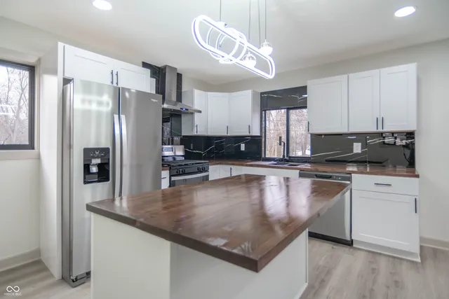 $305,000 | 59 East Greencastle Road, Mooresville, IN 46158