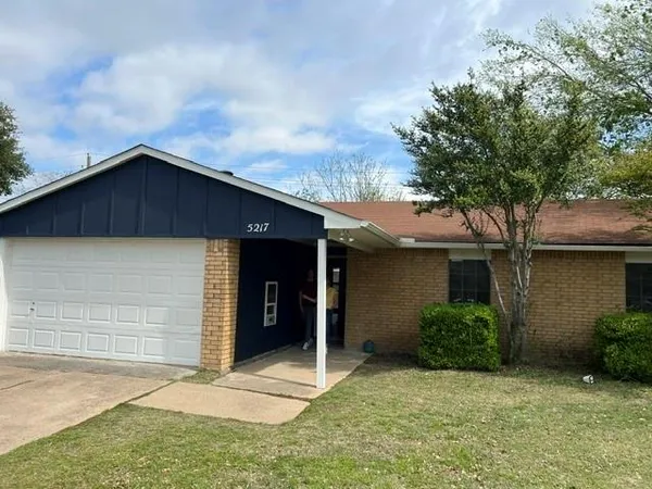 $2,175 | 5217 Gates Drive, The Colony, TX 75056