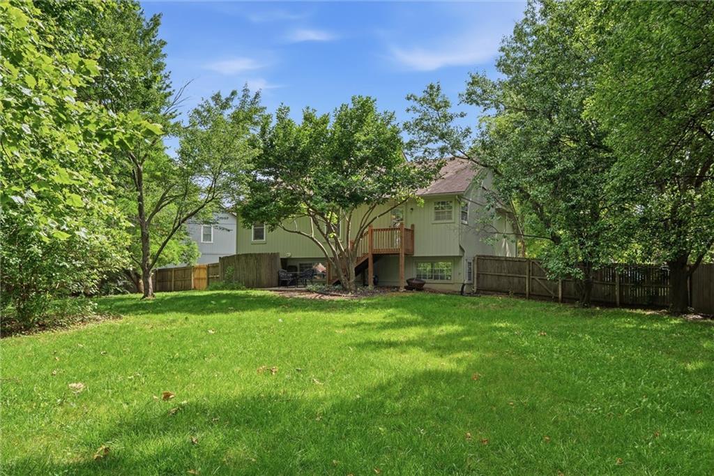 15358 Riley Street Overland Park, KS 66223 - Photo 32 of 47