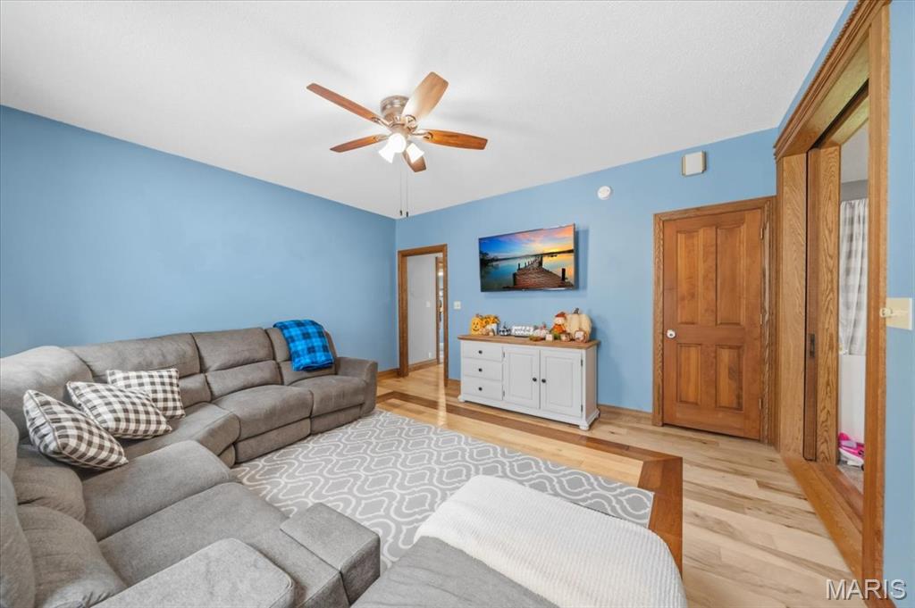 5348 Alhambra Road Alhambra, IL 62001 - Photo 12 of 47 Gallery Image 12