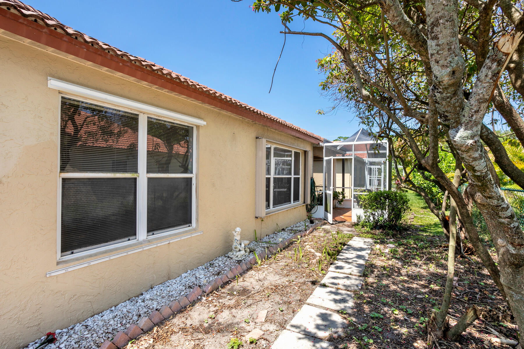 3072 Casa Rio Court Riviera Beach, FL 33418 - Photo 17 of 32 3072CasaRio_17_MLS