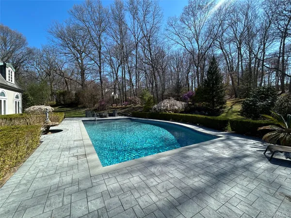 $3,200,000 | 38 Tiffany Road, Oyster Bay, NY 11771