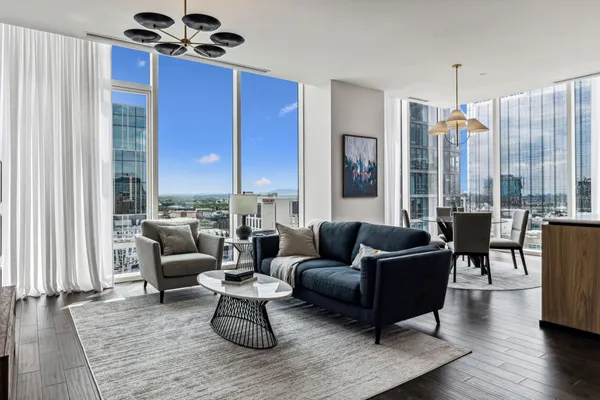 $13,000 | 160 2nd Avenue South, Unit 2102, Nashville, TN 37201
