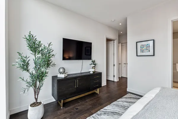 $13,000 | 160 2nd Avenue South, Unit 2102, Nashville, TN 37201