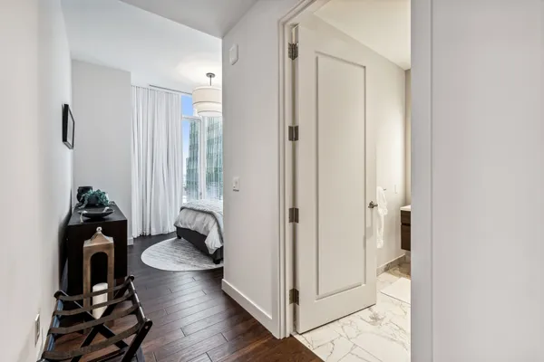 $13,000 | 160 2nd Avenue South, Unit 2102, Nashville, TN 37201
