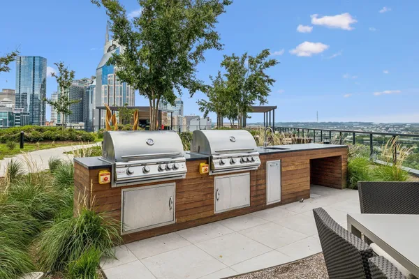 $13,000 | 160 2nd Avenue South, Unit 2102, Nashville, TN 37201