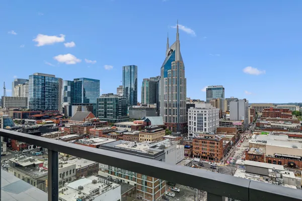 $13,000 | 160 2nd Avenue South, Unit 2102, Nashville, TN 37201