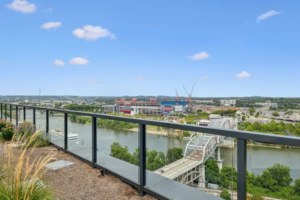 $13,000 | 160 2nd Avenue South, Unit 2102, Nashville, TN 37201