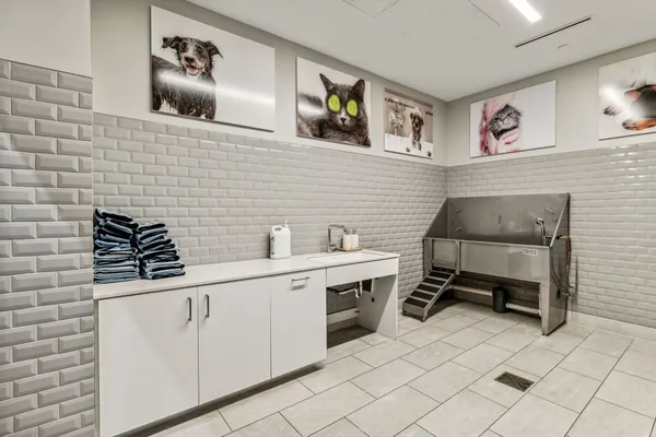 $13,000 | 160 2nd Avenue South, Unit 2102, Nashville, TN 37201