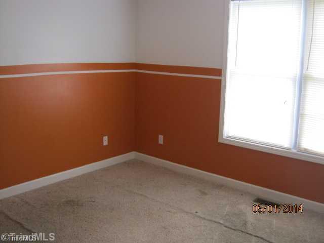 104 Emlee Street Lexington, NC 27295 - Photo 10 of 11 2nd Bedroom.