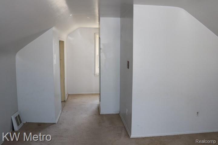1303 Oakley Road Clawson, MI 48017 - Photo 25 of 30 Upper Bedroom
