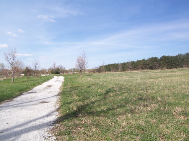 10818 Button Road Hebron, IL 60034 - Photo 3 of 7
