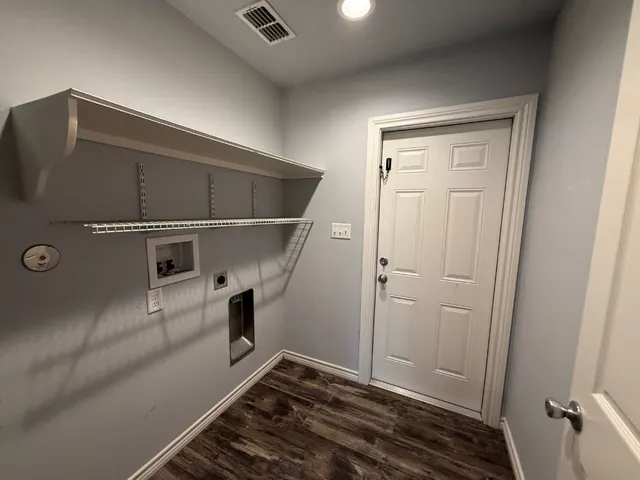 a view of a storage & utility room