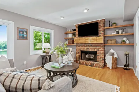 $925,000 | W288N8060 Park Drive, Merton, WI 53029