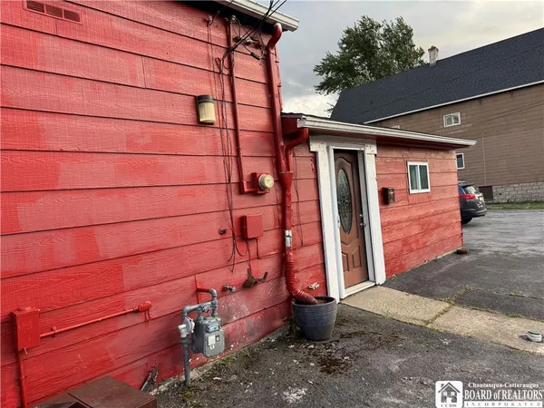 $169,000 | 1799 South Park Avenue, Buffalo, NY 14220