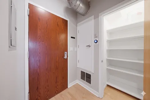 $449,000 | 1610 West Fullerton Avenue, Unit 403, Chicago, IL 60614