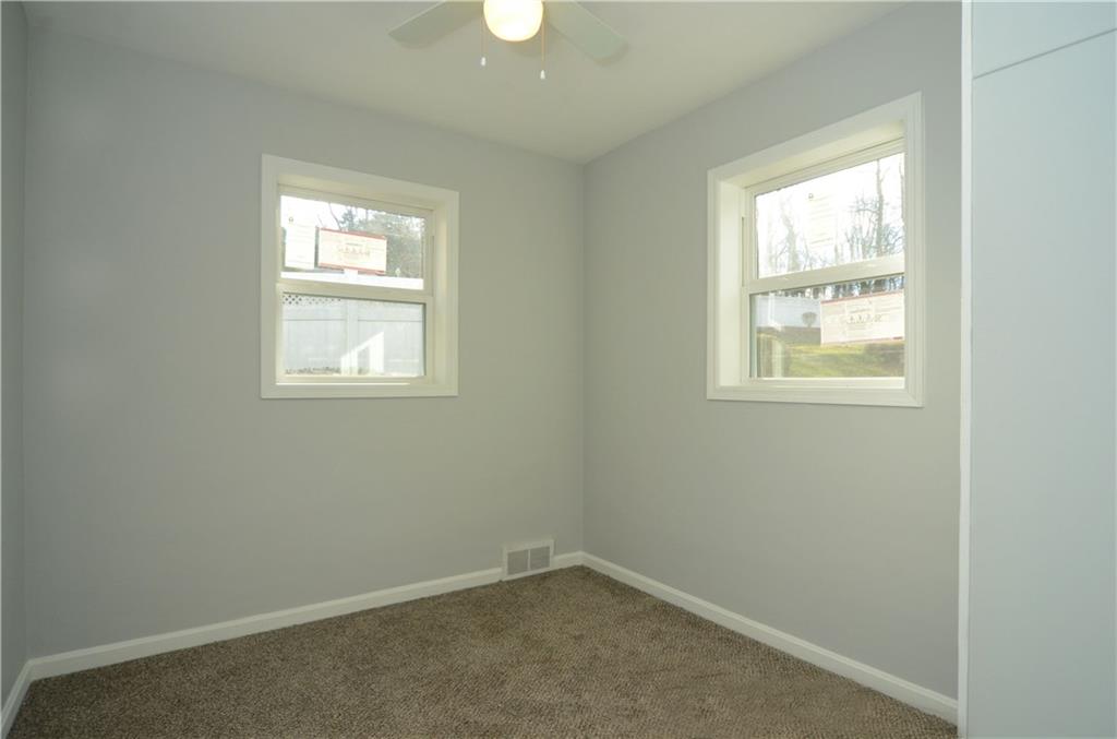 221 Fairview Road Midland, PA 15059 - Photo 14 of 25 Gallery Image 14