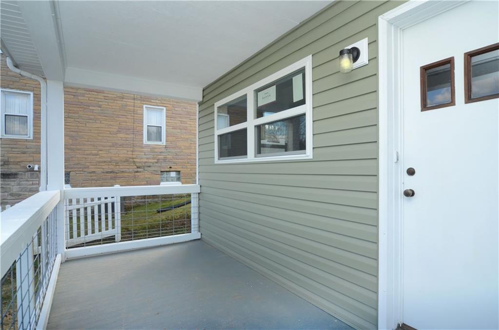 221 Fairview Road Midland, PA 15059 - Photo 4 of 25 Gallery Image 4