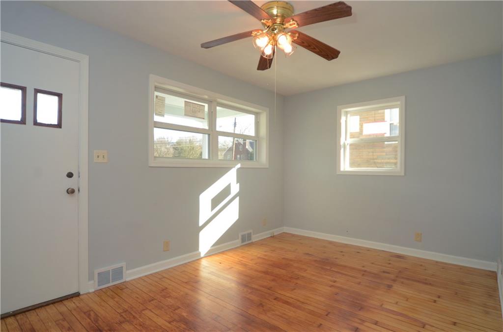 221 Fairview Road Midland, PA 15059 - Photo 5 of 25 Gallery Image 5