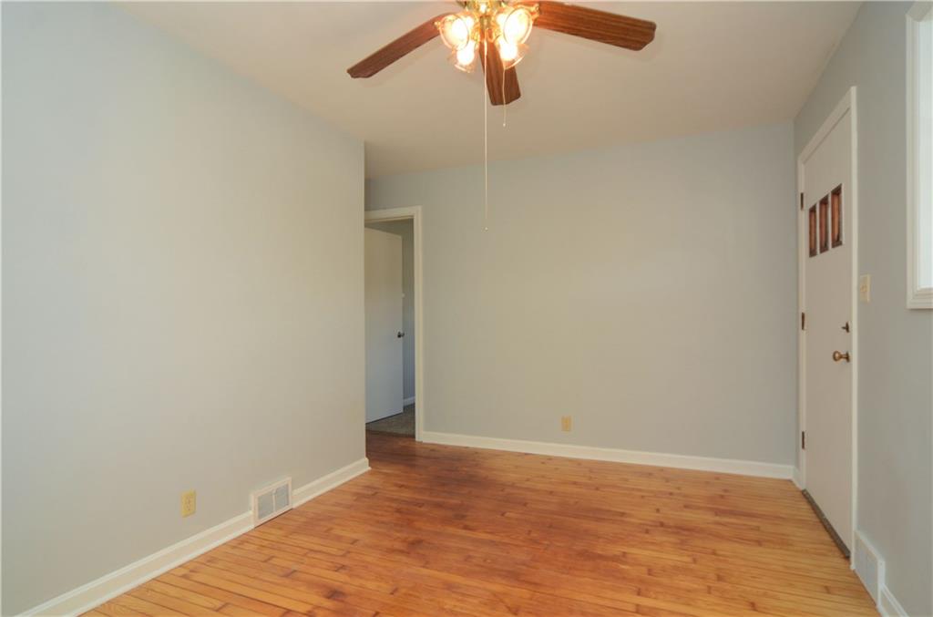 221 Fairview Road Midland, PA 15059 - Photo 7 of 25 Gallery Image 7