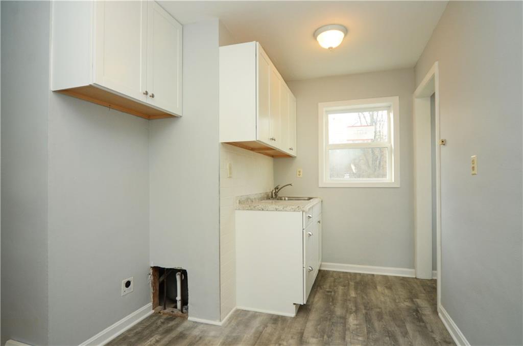 221 Fairview Road Midland, PA 15059 - Photo 9 of 25 Gallery Image 9