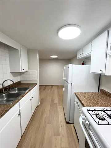 $625 | 2400 5th Street, Unit 25, Bay City, TX 77414