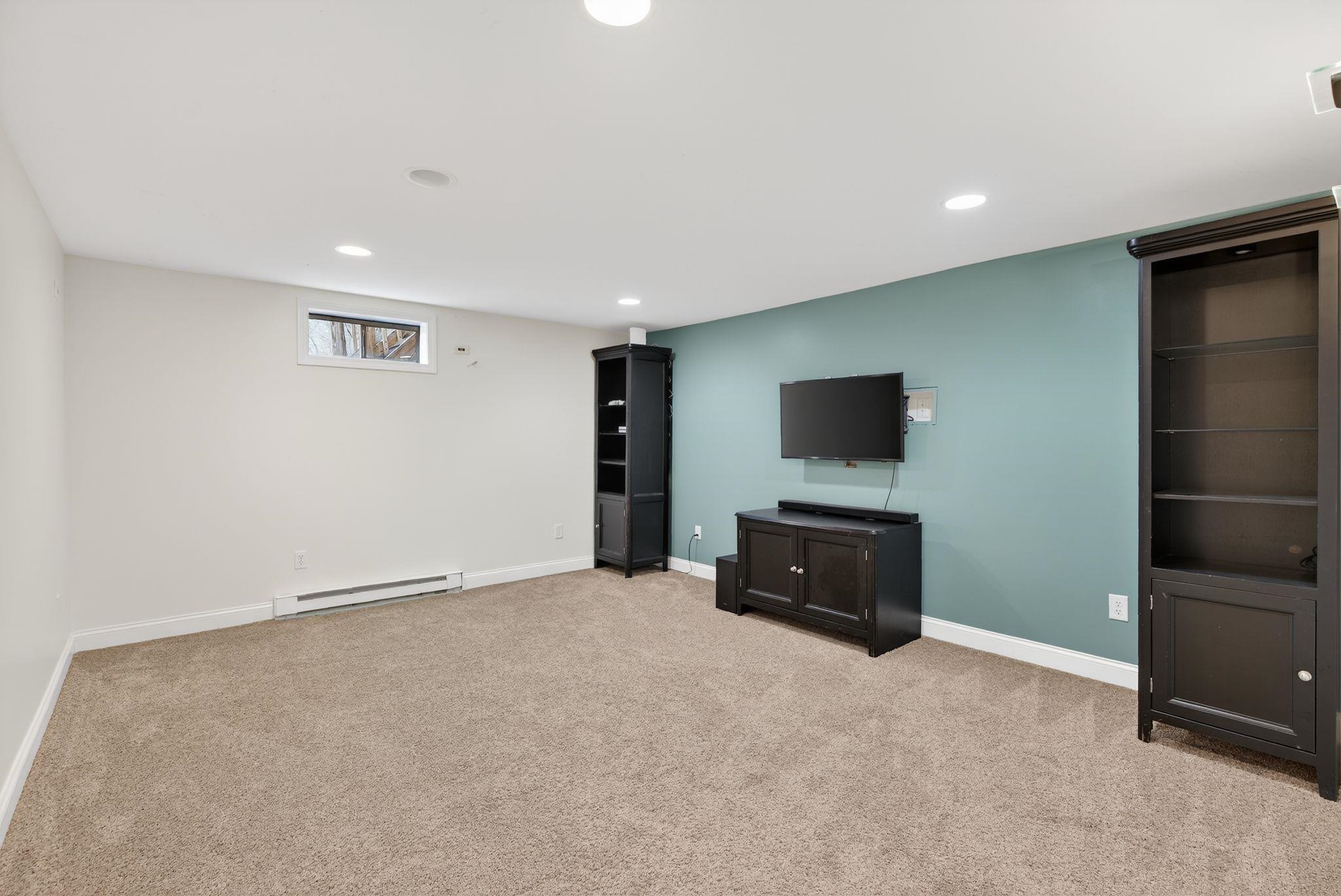 190 Blackwater Road Rochester, NH 03867 - Photo 25 of 60