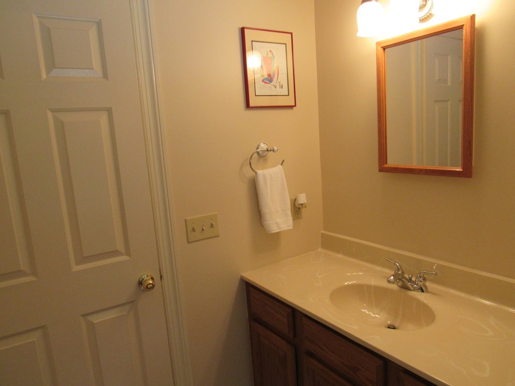 4 Lee Road Deerfield, MA 01373 - Photo 23 of 30 Gallery Image 23