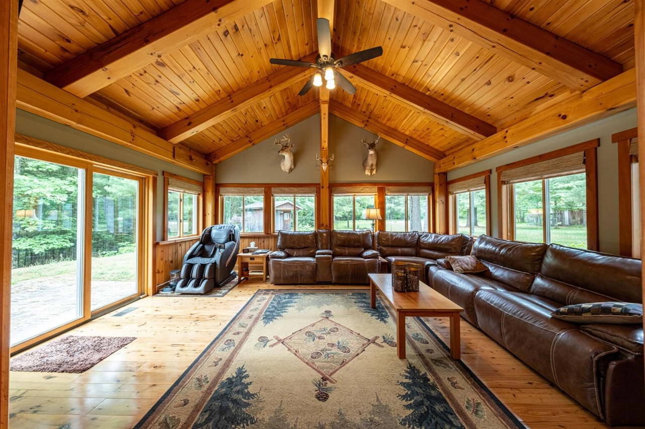 6068 South 142nd Avenue Rothbury, MI 49452 - Photo 9 of 45